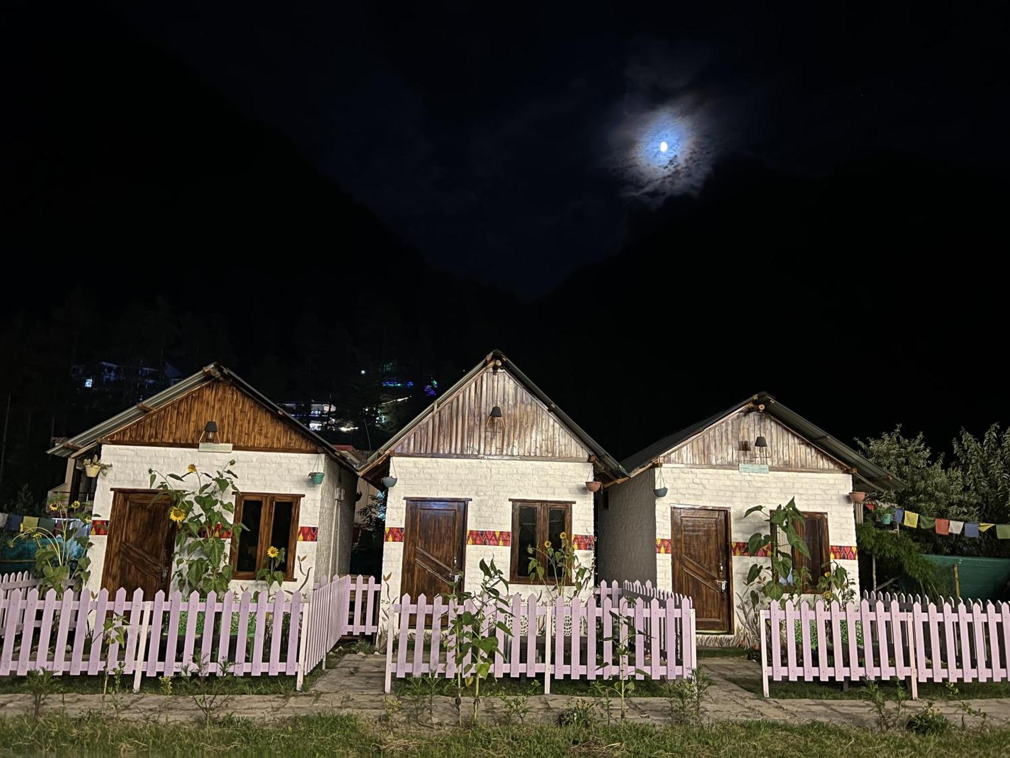 Himtrek Stay Касоль Экстерьер фото